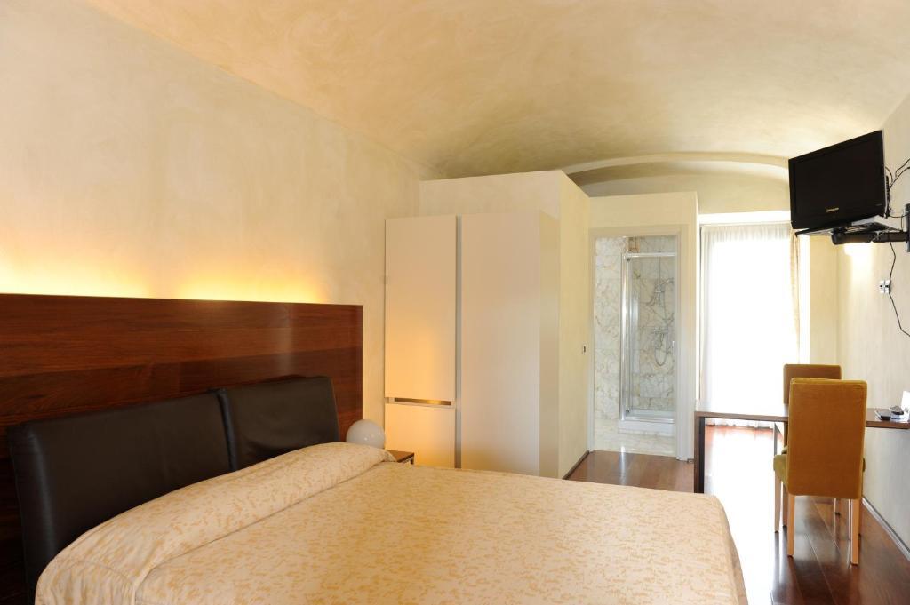 Hotel Dimora Del Barone Romagnano Sesia Pokoj fotografie