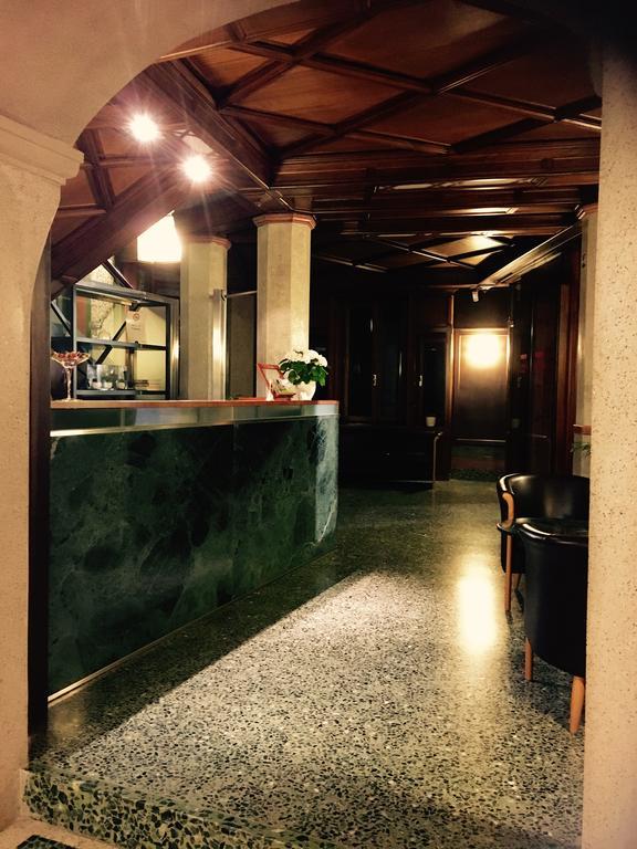 Hotel Dimora Del Barone Romagnano Sesia Exteriér fotografie