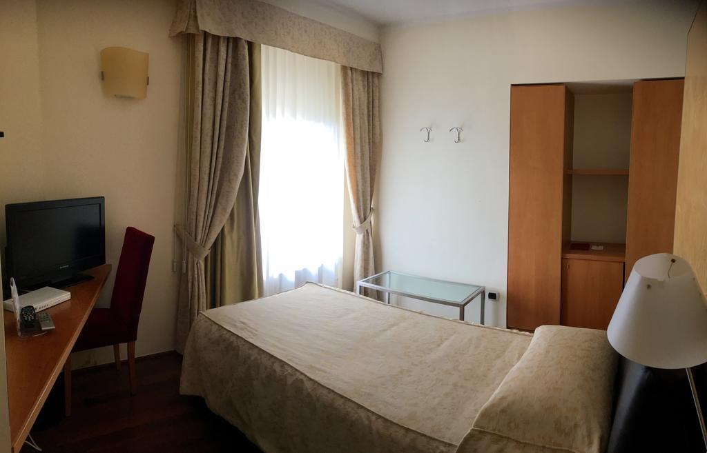 Hotel Dimora Del Barone Romagnano Sesia Exteriér fotografie