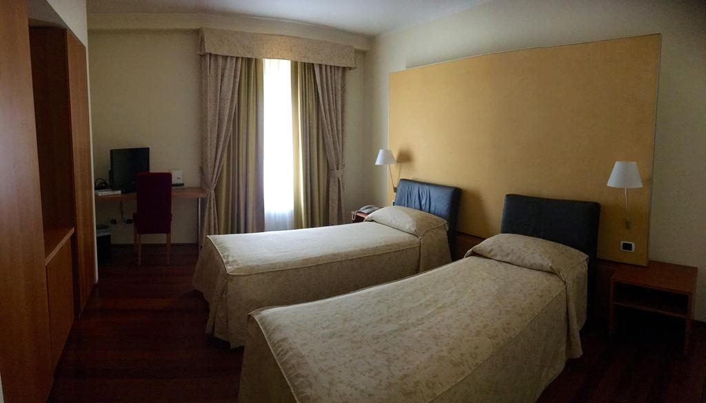 Hotel Dimora Del Barone Romagnano Sesia Exteriér fotografie