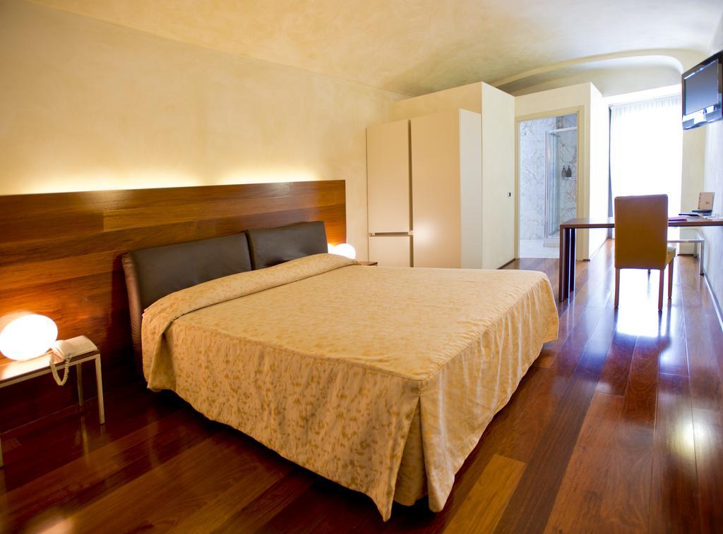 Hotel Dimora Del Barone Romagnano Sesia Exteriér fotografie